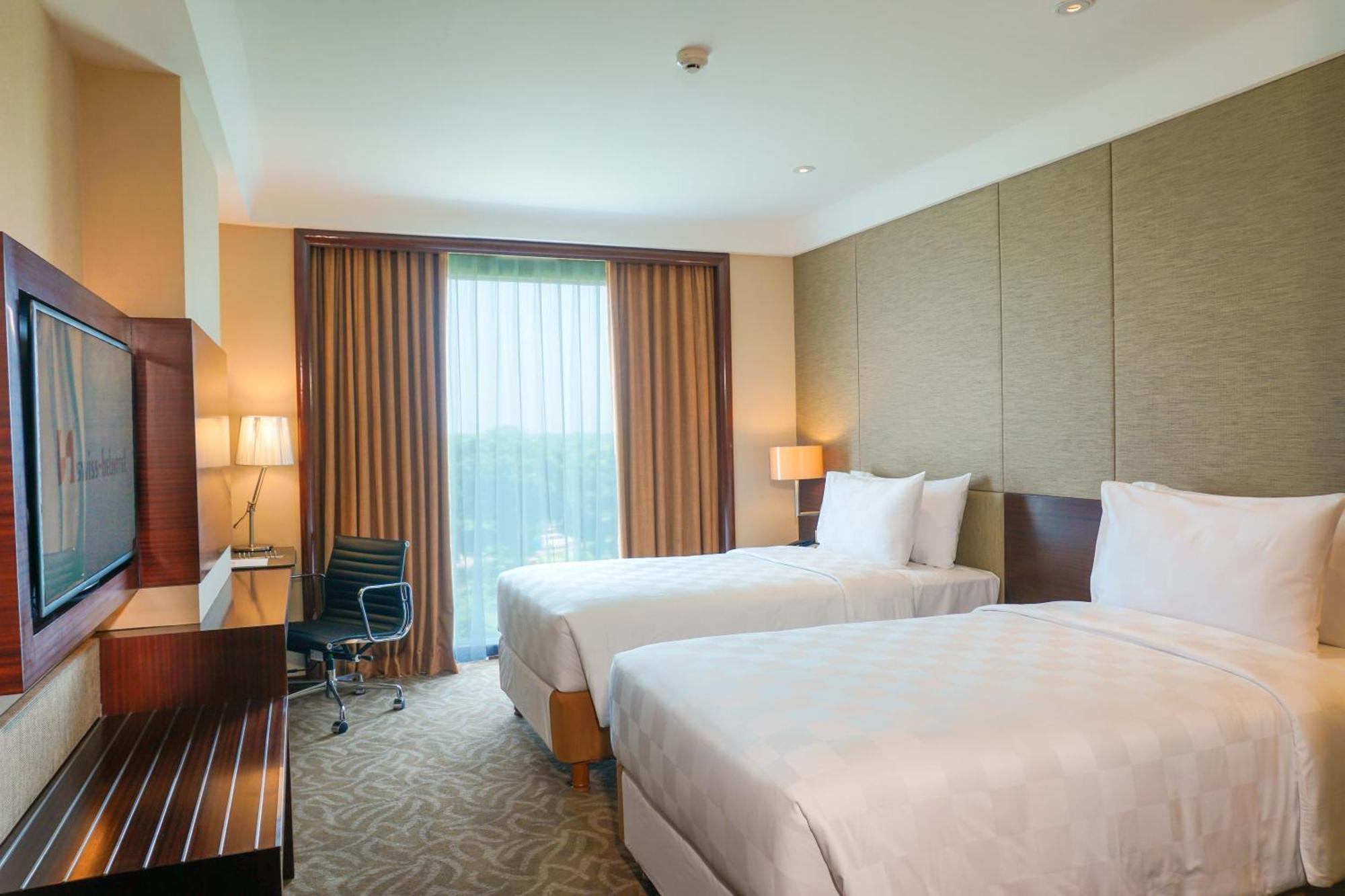Swiss-Belhotel Serpong Quarto foto